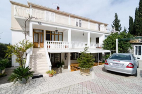 Apartments Villa Nikol